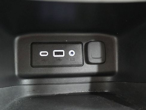 Used 2024 Chevrolet Equinox LS w/ Driver Confidence II Package FWD image 17
