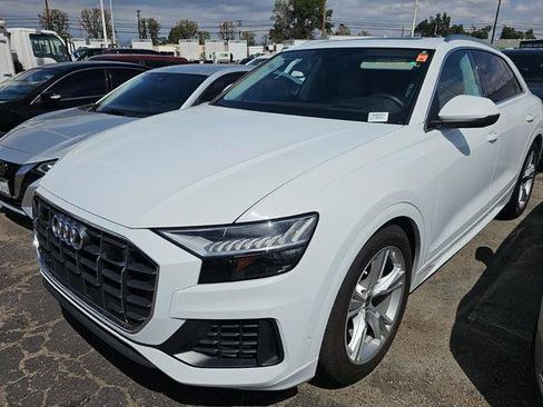 Used 2023 Audi Q8 Prestige w/ Prestige Package image 1