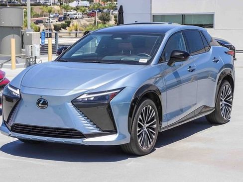 Used 2023 Lexus RZ 450e Premium w/ Cold Area Package AWD/4WD image 3