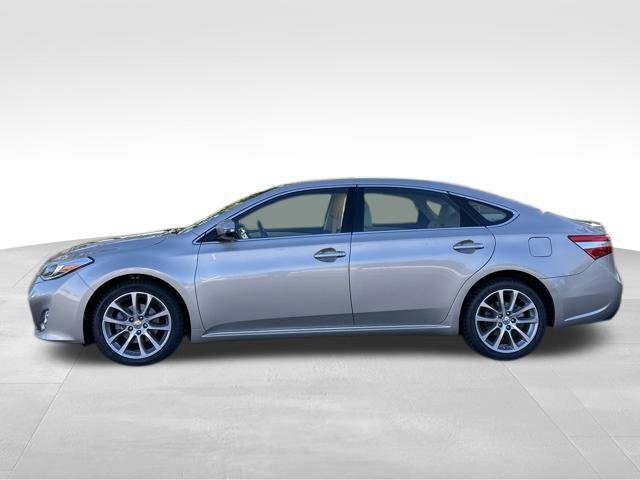 Used 2014 Toyota Avalon XLE Touring FWD image 2