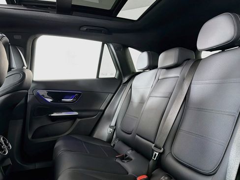 Certified 2026 Mercedes-Benz GLC 300 image 9