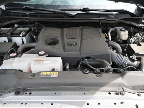 Used 2024 Toyota Tundra SR5 w/ SR5 Convenience Package AWD/4WD image 31