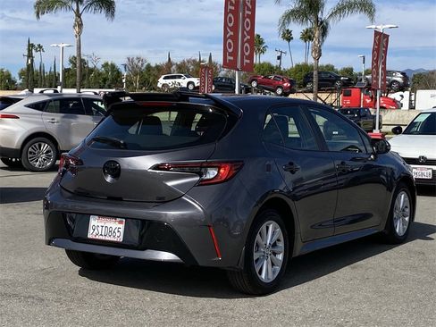 Certified 2025 Toyota Corolla SE image 6