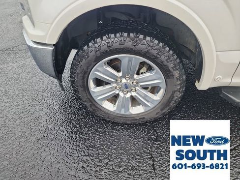 Used 2019 Ford F150 Lariat w/ Equipment Group 502A Luxury image 33