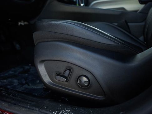 New 2026 Jeep Compass Limited image 19