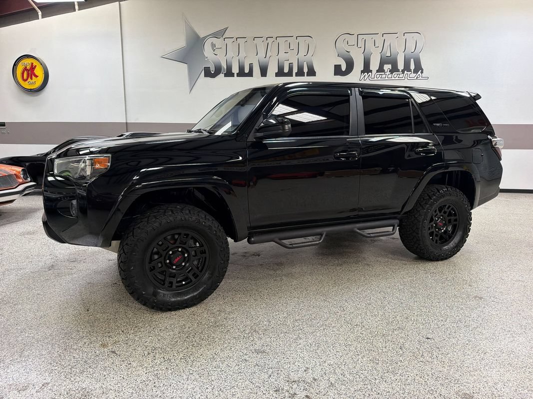 Used 2018 Toyota 4Runner TRD Pro AWD/4WD image 2