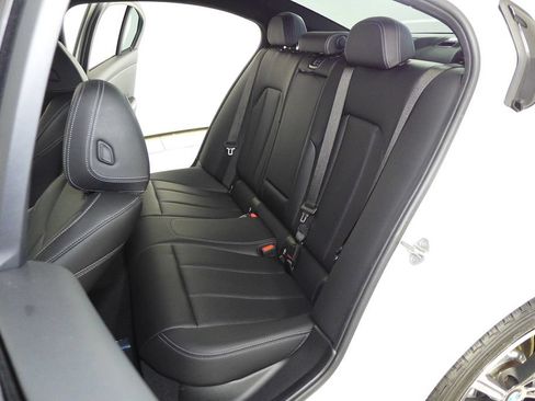 Used 2023 BMW 330i Sedan w/ Driving Assistance Package RWD image 21