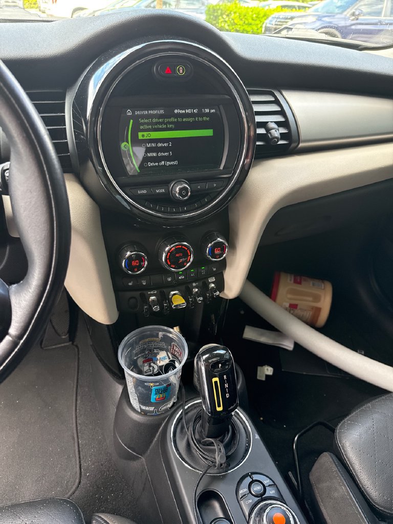 Used 2021 MINI Cooper SE w/ 6.5" Touchscreen Package FWD image 5
