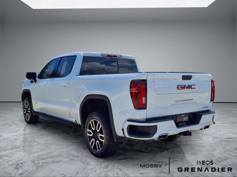 Used 2022 GMC Sierra 1500 AT4 w/ AT4 Premium Package AWD/4WD image 2