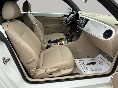 Used 2013 Volkswagen Beetle 2.5 image 30