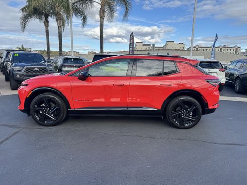 Used 2025 Chevrolet Equinox EV RS image 6