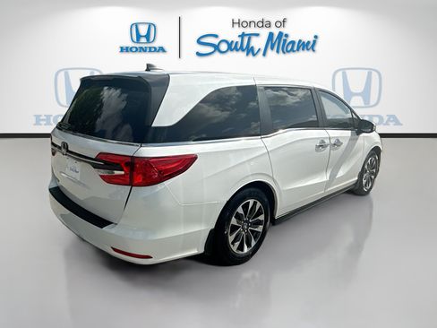 Certified 2024 Honda Odyssey Elite image 7