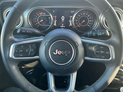 Used 2023 Jeep Wrangler Sahara image 24