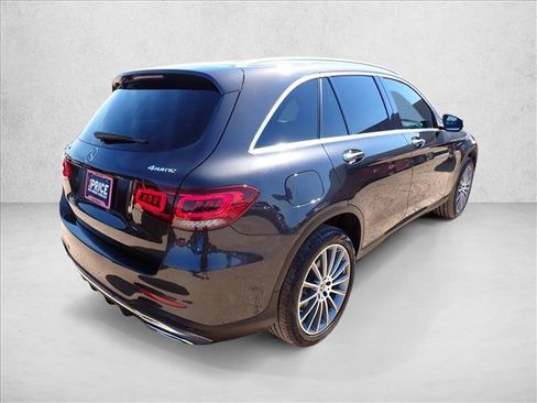 Used 2022 Mercedes-Benz GLC 300 4MATIC image 4