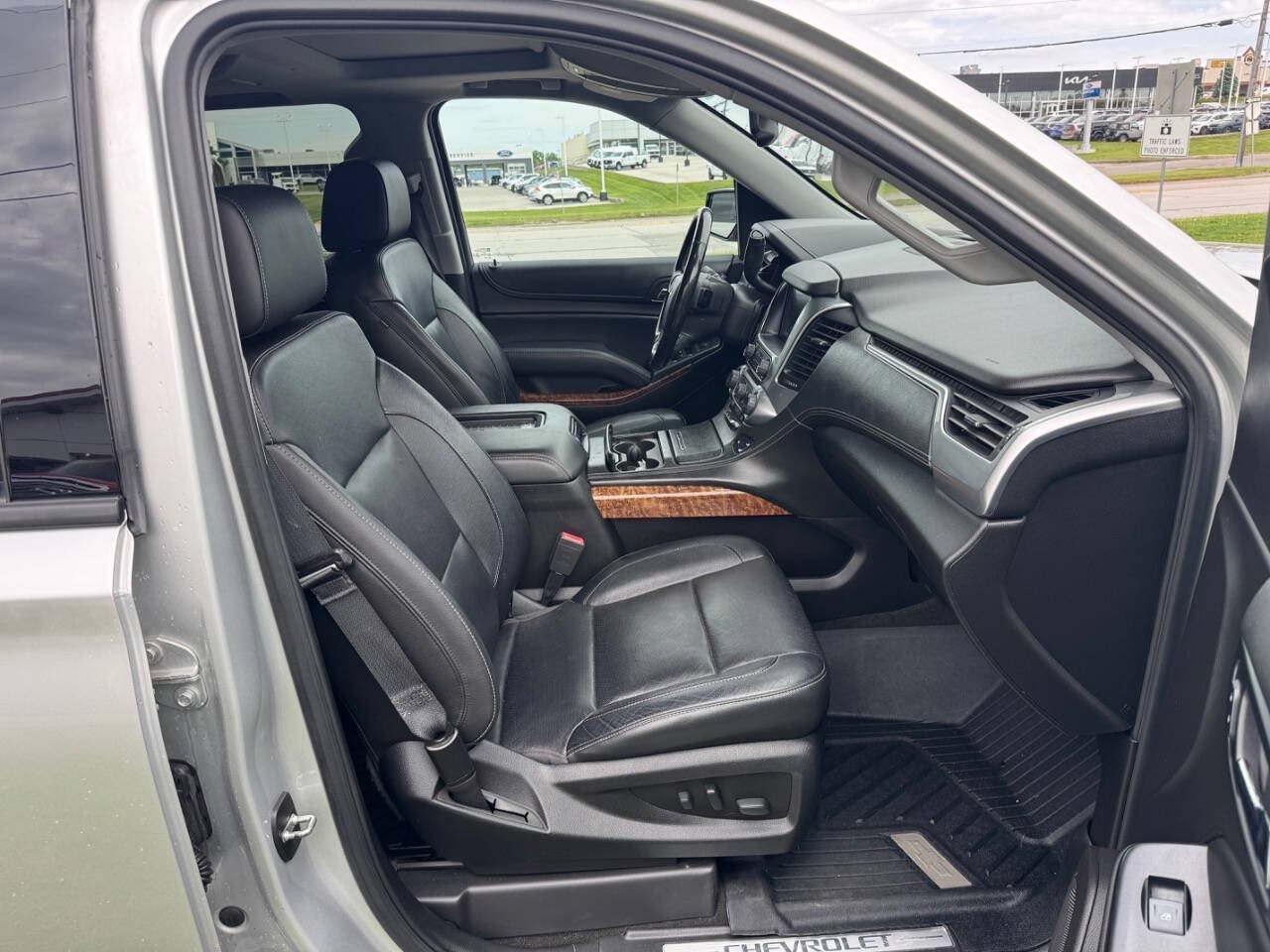 Used 2018 Chevrolet Tahoe Premier AWD/4WD image 15
