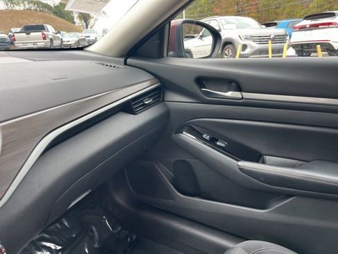 Used 2023 Nissan Altima 2.5 SV image 29