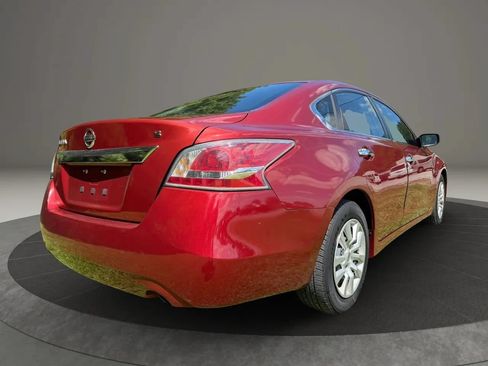 Used 2015 Nissan Altima 2.5 S w/ Power Driver Seat Package FWD image 5