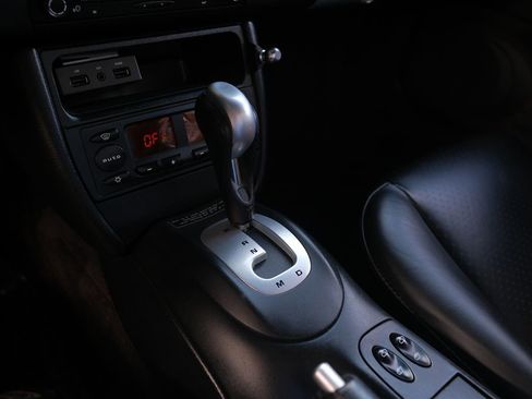 Used 2004 Porsche 911 Carrera image 20