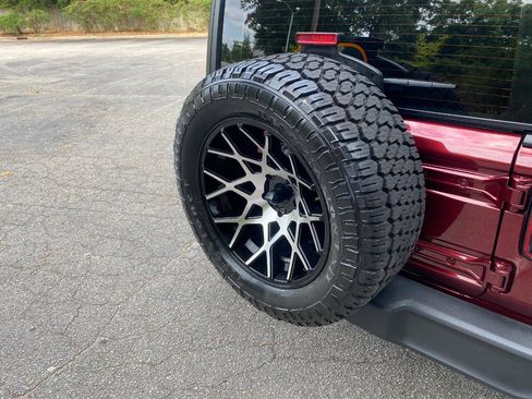 Used 2021 Jeep Wrangler Unlimited Sport AWD/4WD image 38