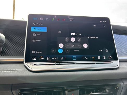 New 2026 Volkswagen Tiguan SE R-Line FWD image 24