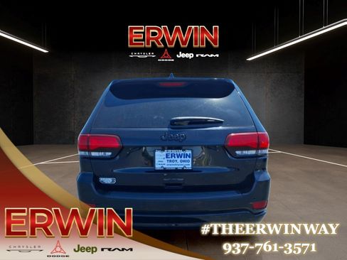 Used 2020 Jeep Grand Cherokee Altitude AWD/4WD image 6