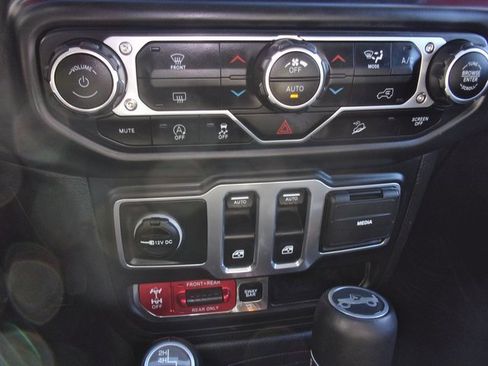 Used 2018 Jeep Wrangler Rubicon w/ LED Lighting Group image 19