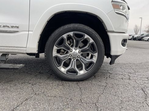 Used 2022 RAM 1500 Limited w/ Body-Colour Bumper Group image 31