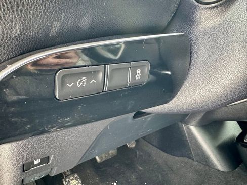 Used 2016 Toyota Prius Three w/ Protection Package image 16