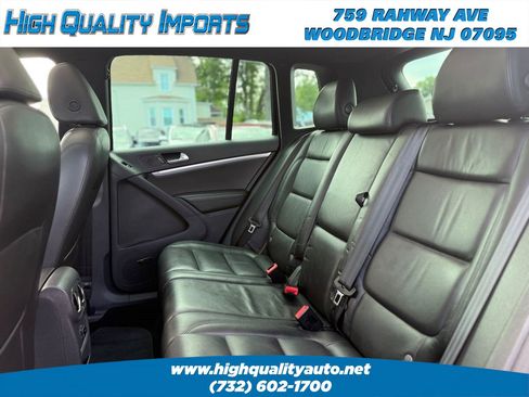 Used 2014 Volkswagen Tiguan R-Line AWD/4WD image 19