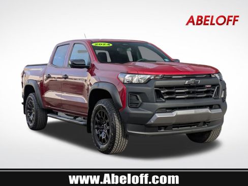 Used 2024 Chevrolet Colorado Trail Boss w/ Technology Package image 1