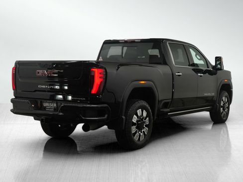 Used 2025 GMC Sierra 2500 Denali w/ Denali Reserve Package image 5