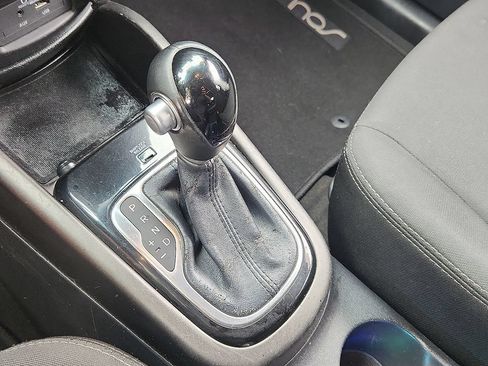 Used 2013 Kia Soul + w/ Audio Pkg FWD image 18