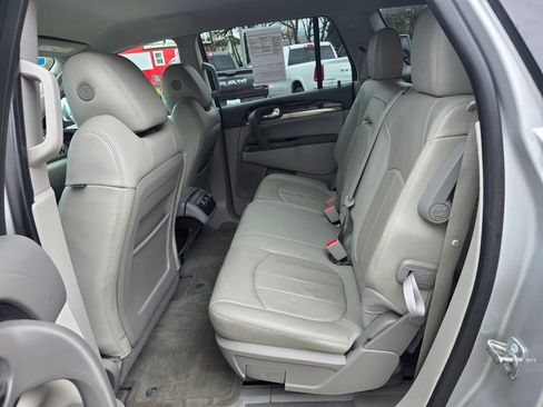 Used 2017 Buick Enclave Leather w/ Trailering Package image 27