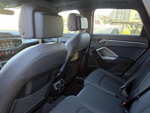 Used 2023 Audi Q3 2.0T Premium Plus w/ Premium Plus Package image 19