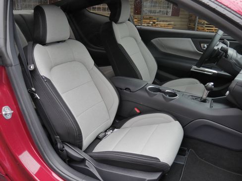 Certified 2025 Ford Mustang GT image 24