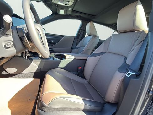 New 2025 Lexus ES 350 350 image 9