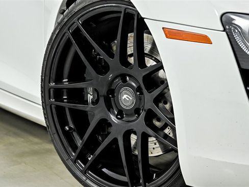 Used 2012 Audi R8 V10 AWD/4WD image 4
