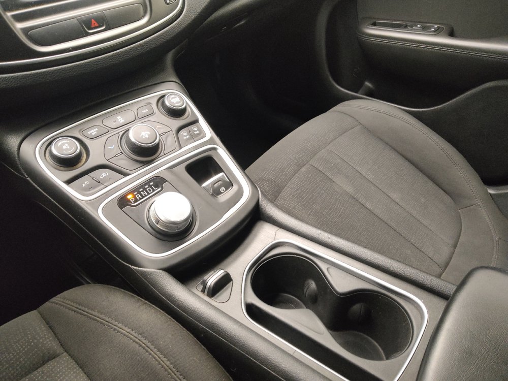 Used 2016 Chrysler 200 Limited w/ Convenience Group FWD image 26