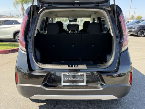 Certified 2025 Kia Soul LX FWD image 10