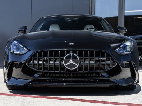 Used 2025 Mercedes-Benz AMG GT 63 image 4