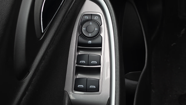 Used 2025 Chevrolet Malibu LT FWD image 13