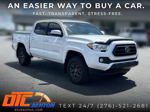 Used 2020 Toyota Tacoma SR5 AWD/4WD image 1
