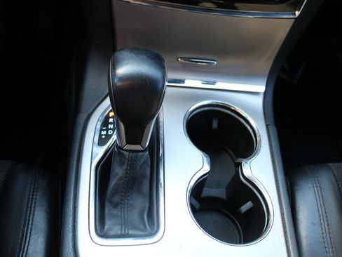 Used 2019 Jeep Grand Cherokee Altitude image 27