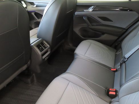 New 2026 Volkswagen Tiguan SE R-Line image 24