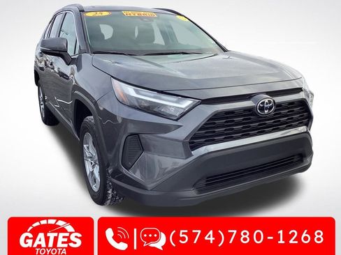 Used 2025 Toyota RAV4 XLE image 1