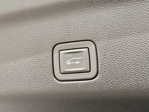 New 2026 Cadillac Escalade ESV Luxury w/ LPO, Floor Liner Package image 29