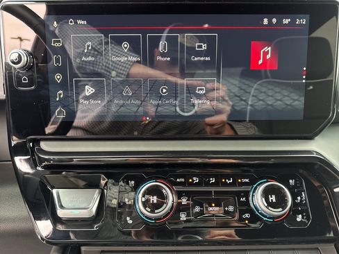 Used 2025 GMC Sierra 1500 AT4X image 43