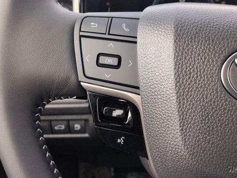 Used 2026 Toyota Camry SE w/ Convenience Package image 17