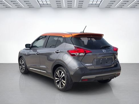 Used 2020 Nissan Kicks SR w/ SR Premium Package FWD image 5