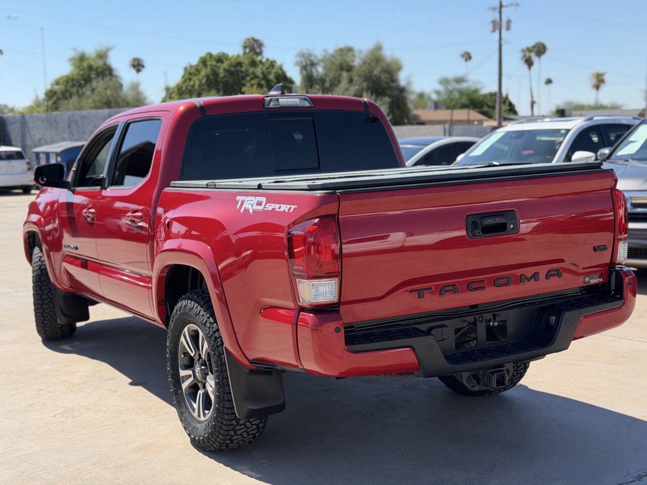 Used 2017 Toyota Tacoma TRD Sport w/ Premium & Technology Package RWD image 17